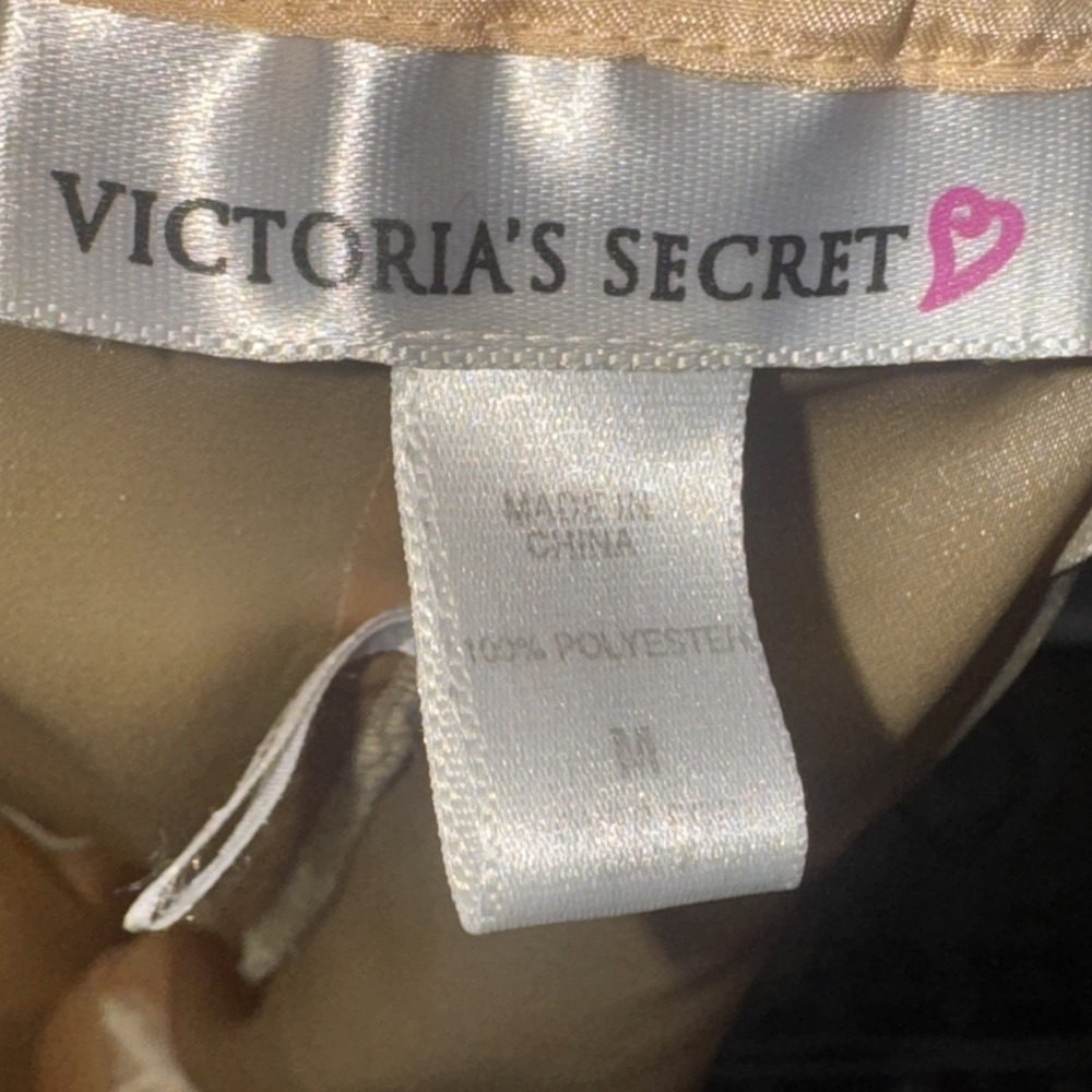 Victorias Secret Nightshirt M Sleepwear Pajama topand Bottom Polyester Yellow - Picture 7 of 7